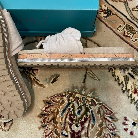 Tan suede slides with rhinestone detail - Picture 2 of 6